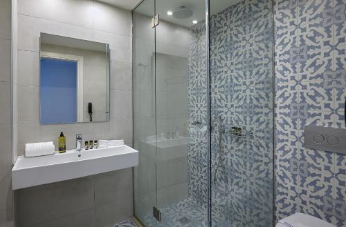 Kúpeľňa v ubytovaní Vasia Boulevard Hotel (Adults Only)