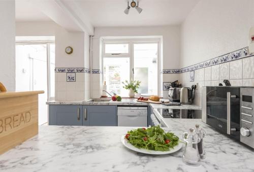 Jurassic Cottage – Photos 5