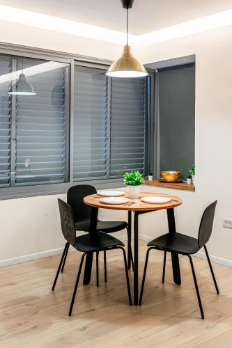 Фотография из галереи City center family relax apartment в Нетании