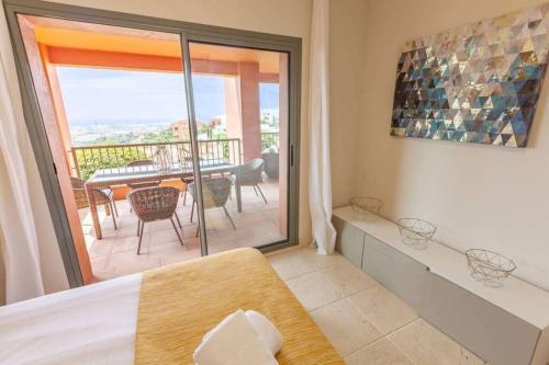 Luxurious Apartment with Seaview by Villa Padierna (Spanje ...
