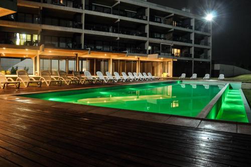 Hồ bơi trong/gần Premium Apart frente al Dique Los Molinos