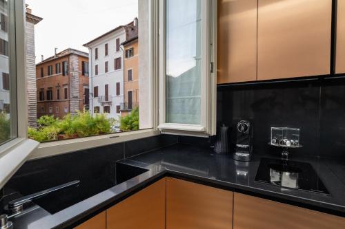 Gallery image of Pantheon Balcony Morgana Suite in Rome