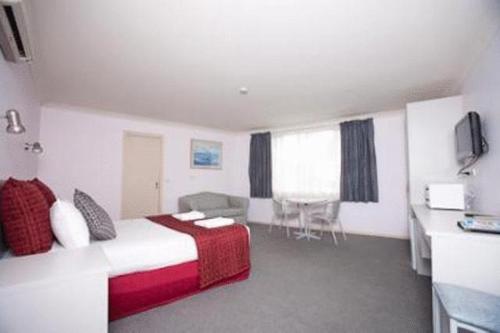 TV o dispositivi per l'intrattenimento presso Hume Villa Motor Inn UNDER NEW MANAGEMENT