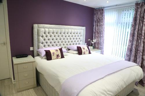Gallery image of La Suisse Serviced Apartments in Manchester