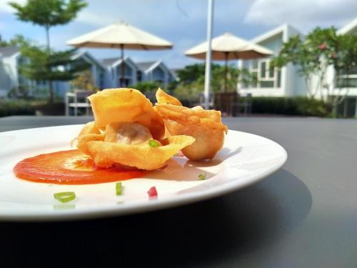 Jídlo v vily nebo okolí