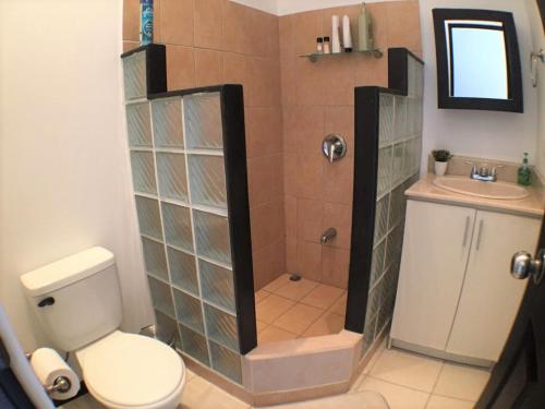 Ванна кімната в Malaga Herradura #25 with Private Pool