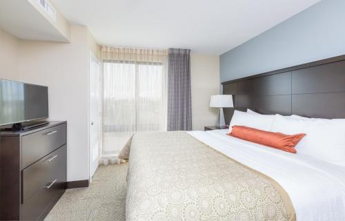 Staybridge Suites Seattle - Fremont, an IHG Hotel Image