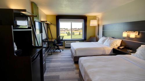Imagen de la galería de Holiday Inn Express & Suites Sioux Center, an IHG Hotel, en Sioux Center