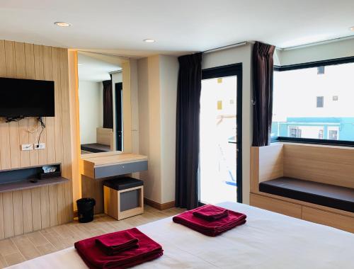 Gallery image of Room Actually in Karon Beach
