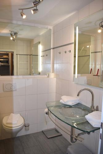 Schloss Kirchham Appartement - & Wellnessanlageにあるバスルーム