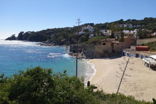 Fotografie z fotogalerie ubytování Duplex in front of the sea in Calella de Palafrugell -130 v destinaci Calella de Palafrugell