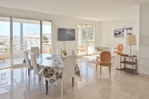 3-Br Apartment Sea View Swimming Pool