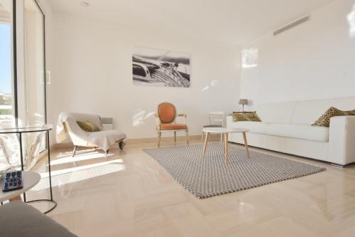 3-Br Apartment Sea View Swimming Pool