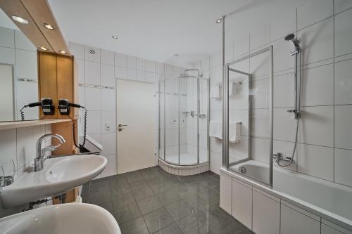 A bathroom at Residence Mozart by Welcome to Salzburg