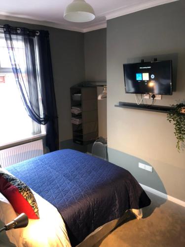 3. Stylish Private Double Room Near Manchester City Centre