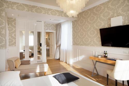 Suite Milano Duomo photo 47