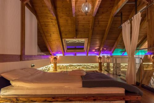 Gallery image of PomeGranate Suites in Kavala