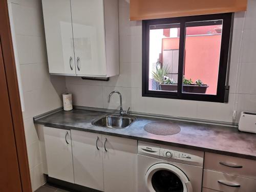 Imagem da galeria de Apartamentos Hemar Granada em Granada