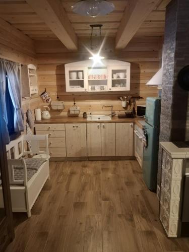 Dapur atau dapur kecil di Chata Snezienka