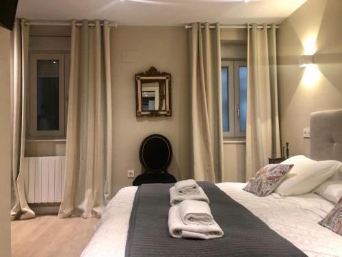 Postel nebo postele na pokoji v ubytování Lauramer Apartamento Bilbao