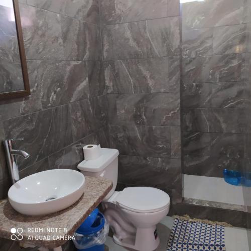 Koupelna v ubytování hostal Monte Libano