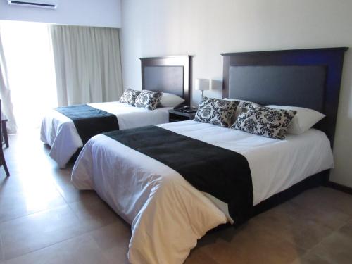 Howard Johnson Chascomus – Alojamiento en Chascomús Howard Johnson Chascomus – Alojamiento en Chascomús