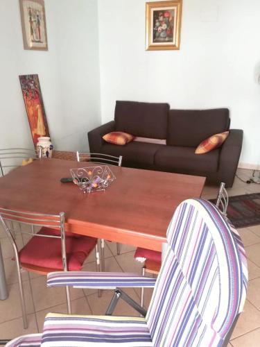 One bedroom appartement with sea view and furnished balcony at Messina 2 km away from the beach
