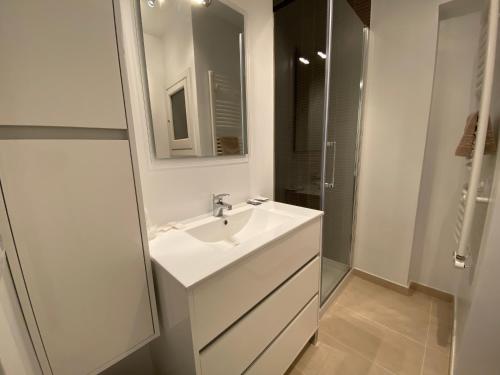 Koupelna v ubytování Apartamento en Soldeu a pie de pistas, wifi y parquin