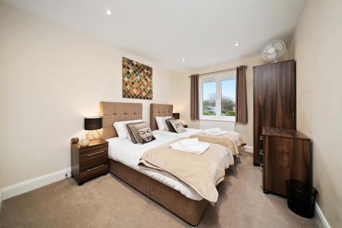 Gallery image of London Heathrow Living Serviced Apartments by Ferndale in Stanwell