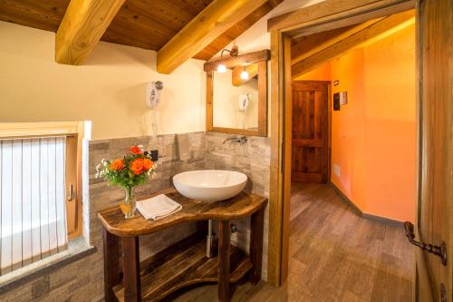 Koupelna v ubytování Relais du Paradis Chambres d'Hôtes