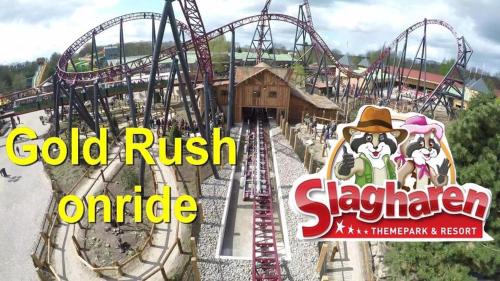 a roller coaster at a theme park at Rumah kita, bungalow met 2 slaapkamers in het mooie Drenthe in Erm