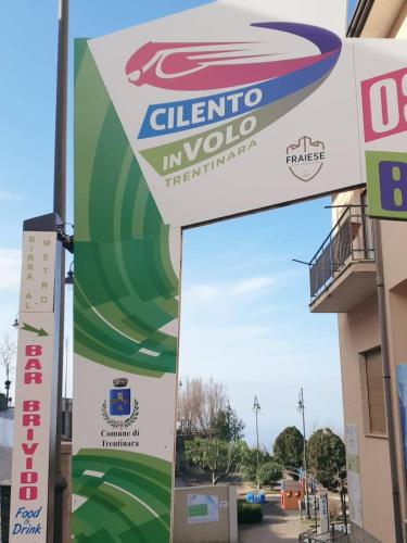 a sign for a volkswagen dealership at casa vacanza cilento PARDALIS in Agropoli