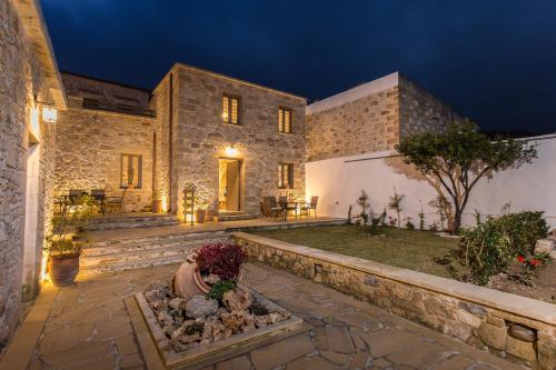 Agarathos Deluxe Homes In the Heart of Kaliviani Near Balos