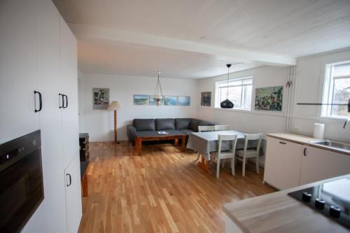 Kuchyň nebo kuchyňský kout v ubytování Tórshavn Apartment - In The Center