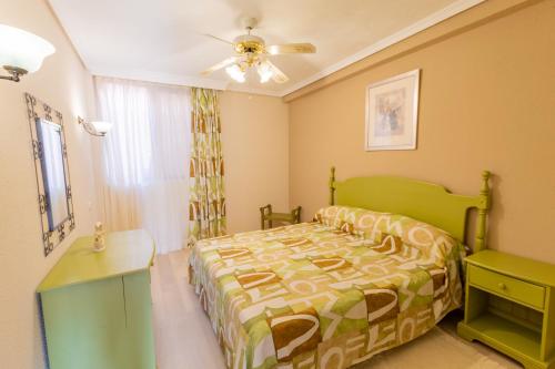 Posteľ alebo postele v izbe v ubytovaní MNG-Apart Paradise Court