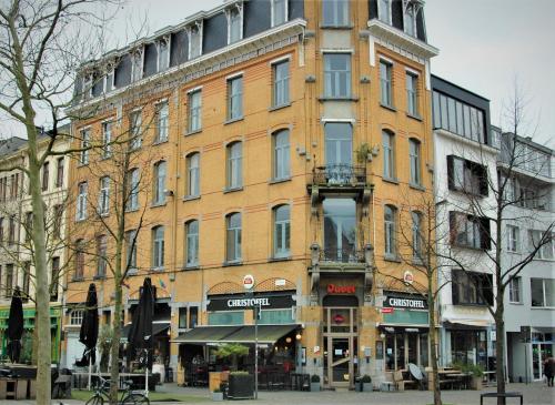 Gallery image of SLEEP INN - Arizona flat with cityview in Antwerp