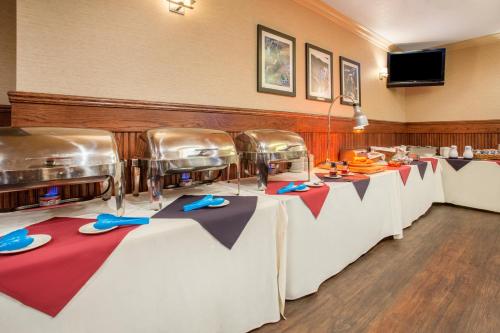 Jídlo v hotelu nebo okolí