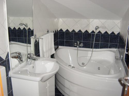 Kúpeľňa v ubytovaní Apartments Villa Novak