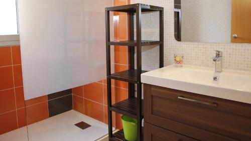 Koupelna v ubytování AT067 A pocos metros de la playa, muy bien equipado y con piscina