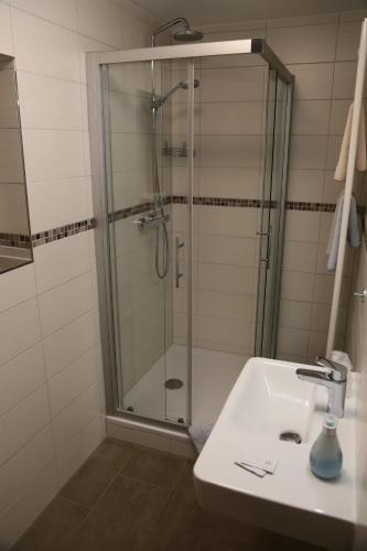 Phòng tắm tại Hotel Munzert
