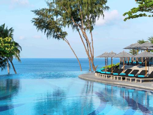 Bazén v ubytování Pullman Phuket Arcadia Naithon Beach nebo v jeho okolí