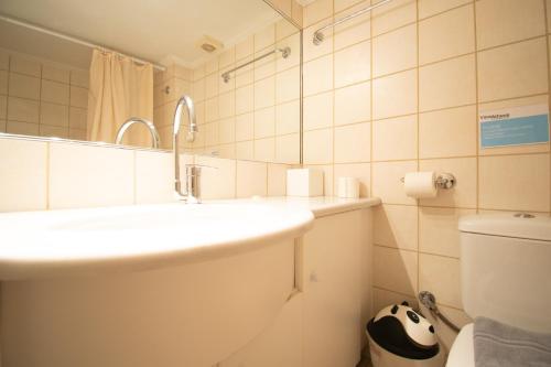 Homey Penthouse in Kypseli