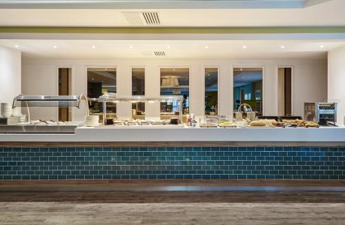 Holiday Inn Cardiff North M4 Jct 32 by IHG photo 24