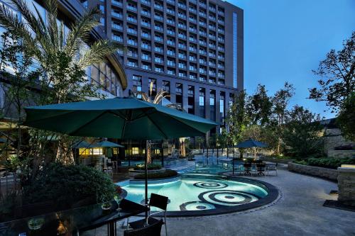 Majoituspaikassa Holiday Inn Chengdu High-Tech Center, an IHG Hotel tai sen lähellä sijaitseva uima-allas
