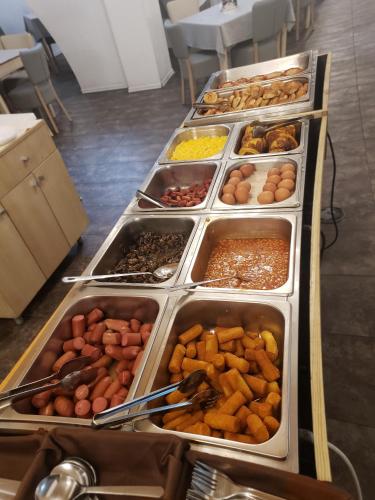 Φαγητό σε αυτό το ξενοδοχείο διαμερισμάτων ή κάπου εκεί κοντά