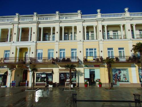 Gallery image of "Мариино" Апартаменты in Yalta