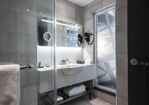 Un baño de Best Western Premier Westlands