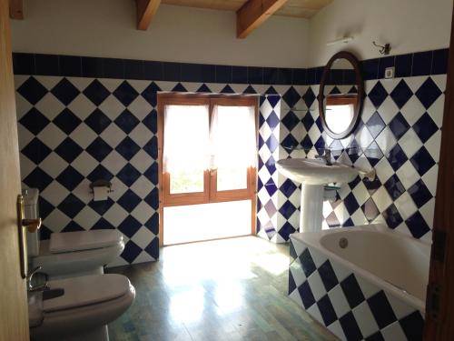 Et badeværelse på Lujosa casa mallorquina restaurada "Es carrero"