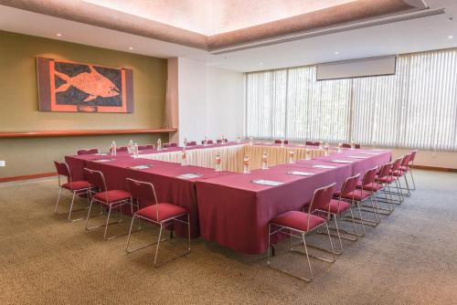 Kawasan bisnes dan/atau bilik persidangan di Holiday Inn Guadalajara Select by IHG