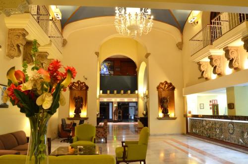 Χώρος καθιστικού στο Holiday Inn Guadalajara Expo Plaza del Sol by IHG